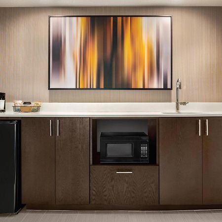 Courtyard By Marriott Dayton North Hotell Exteriör bild
