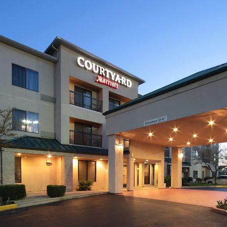 Courtyard By Marriott Dayton North Hotell Exteriör bild