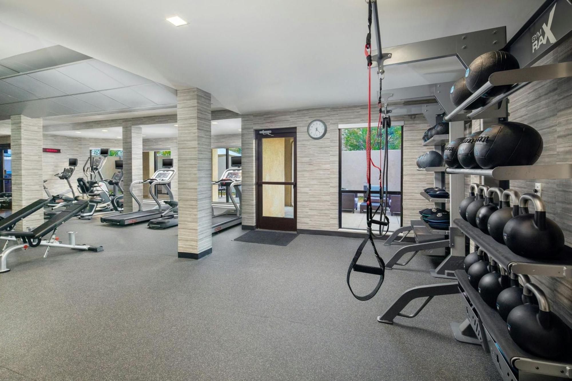 Courtyard By Marriott Dayton North Hotell Exteriör bild