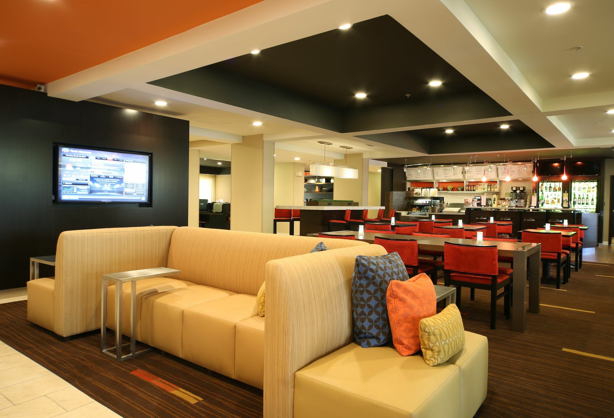 Courtyard By Marriott Dayton North Hotell Exteriör bild