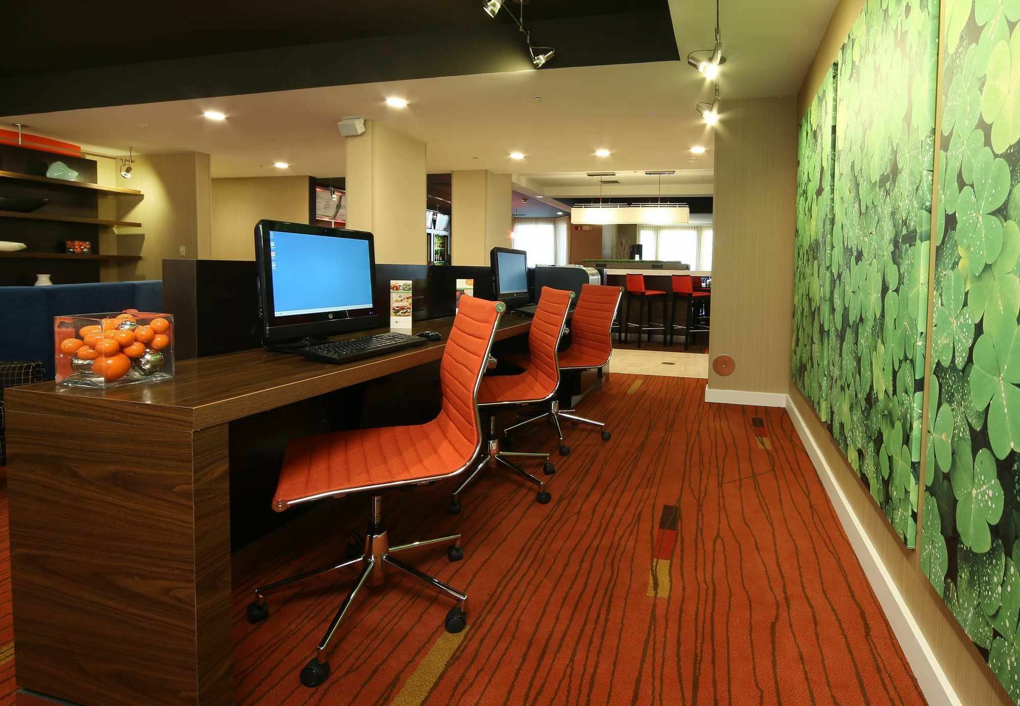 Courtyard By Marriott Dayton North Hotell Exteriör bild